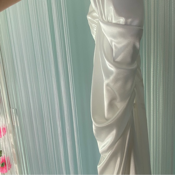 White Satin Spaghetti Strap Maxi Dress NWT - Picture 9 of 16
